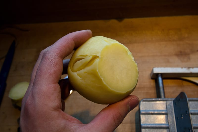 3 Week Provolone, Slicing